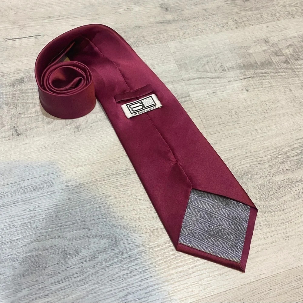 Steven Land Burgundy-Red Satin Tie 100% Silk Vintage Tie